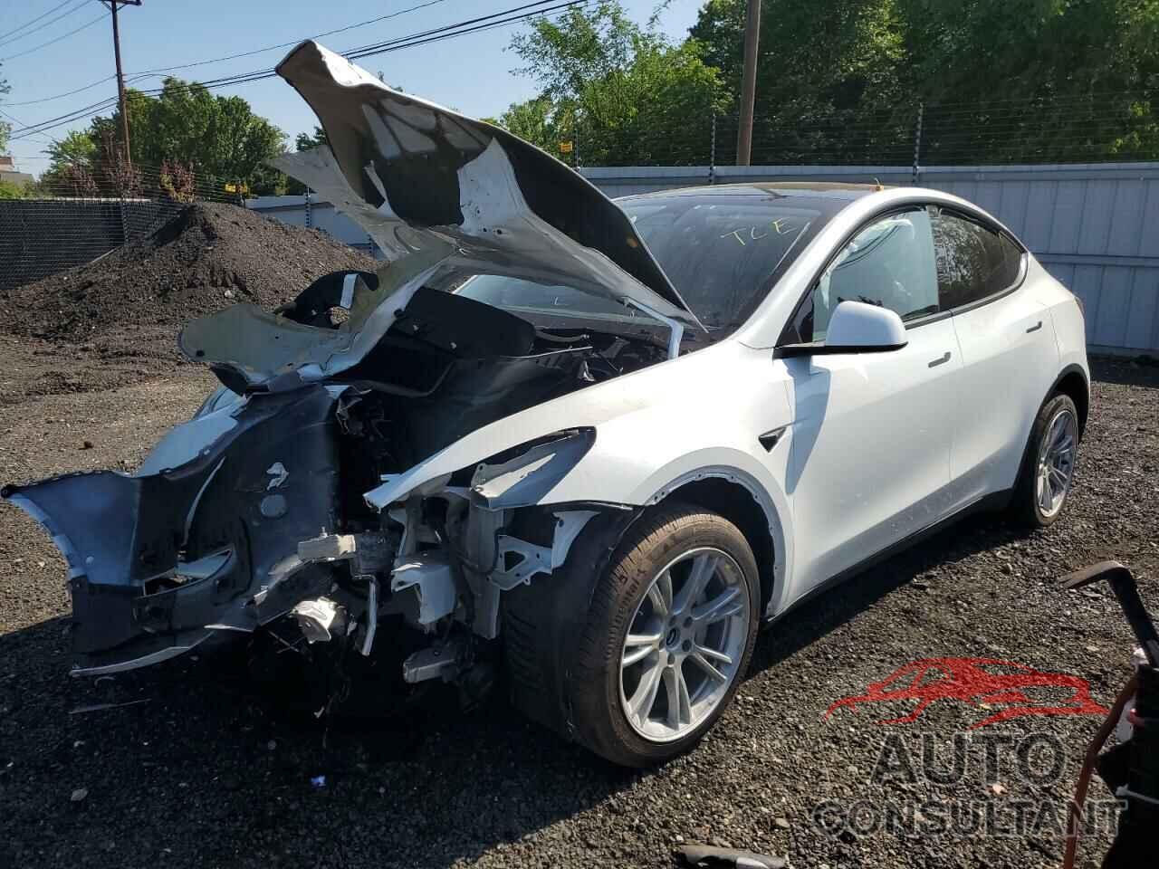 TESLA MODEL Y 2022 - 7SAYGDEE0NA022552