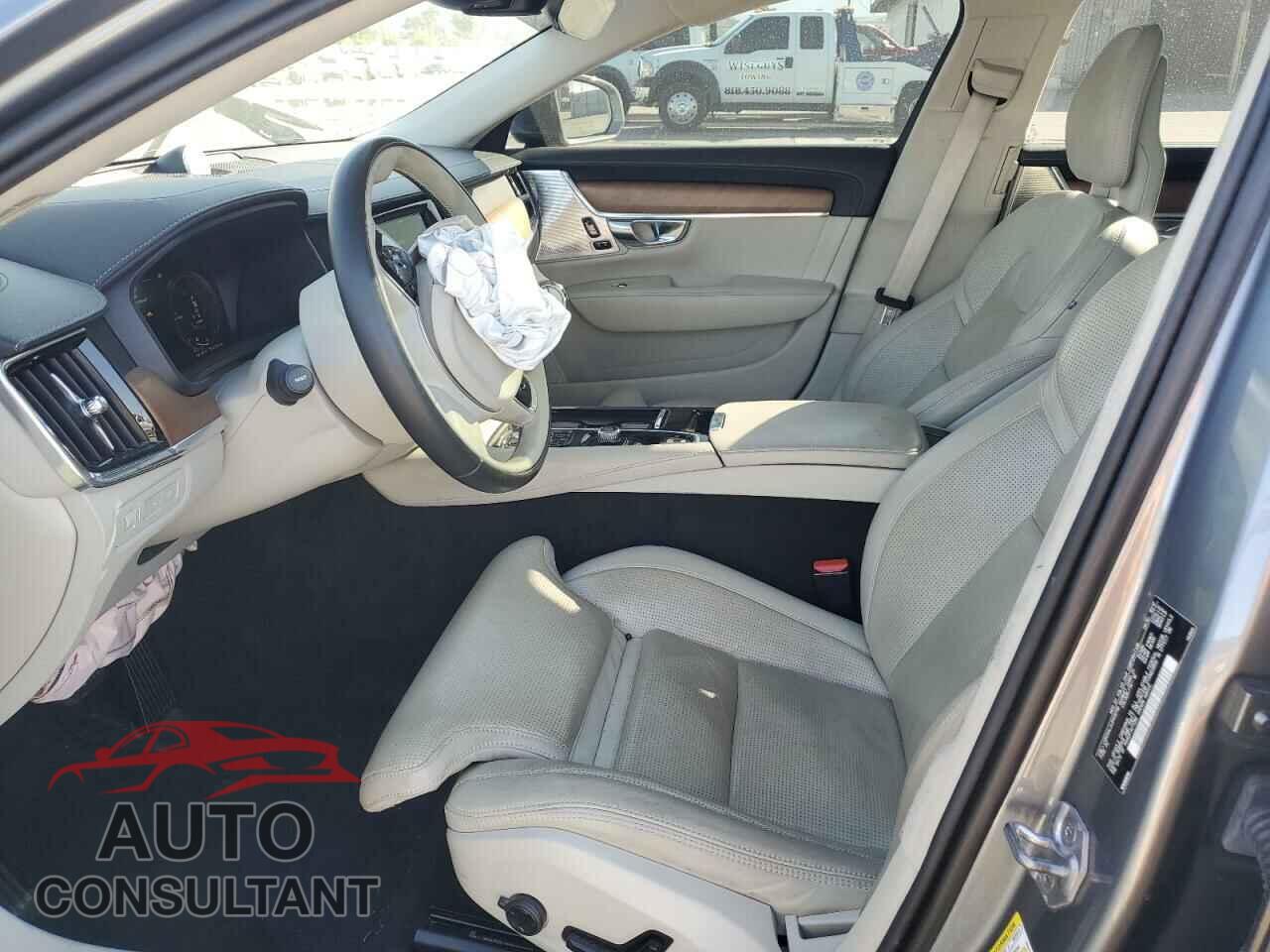 VOLVO S90 2018 - LVYBC0AL0JP036118