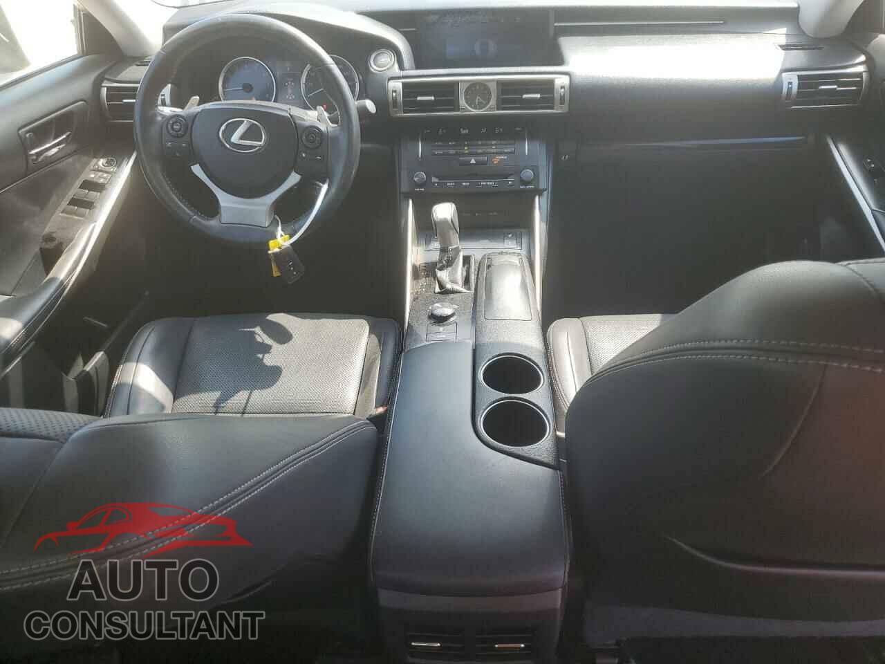 LEXUS IS 2014 - JTHBE1D29E5000664