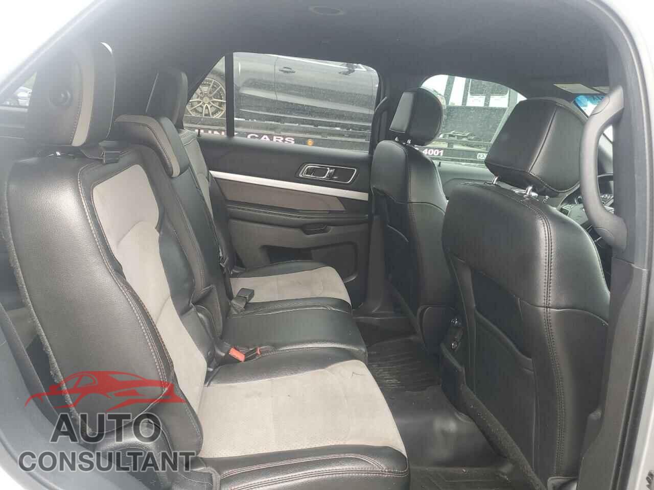 FORD EXPLORER 2017 - 1FM5K7D83HGE22982