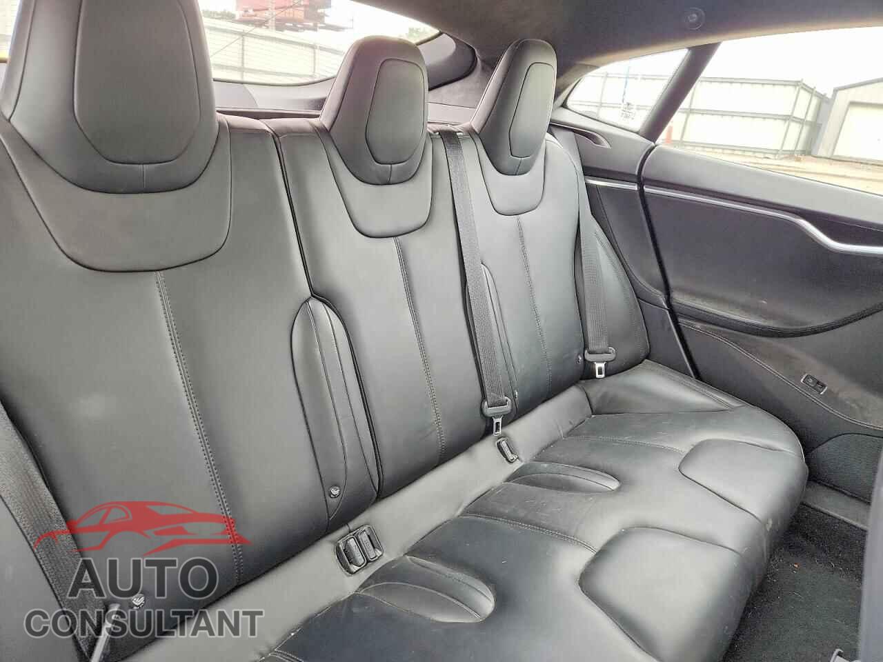 TESLA MODEL S 2017 - 5YJSA1E28HF199334