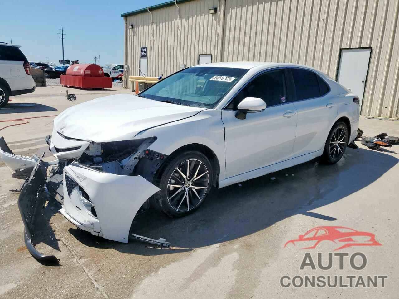 TOYOTA CAMRY 2022 - 4T1G11AK0NU662951