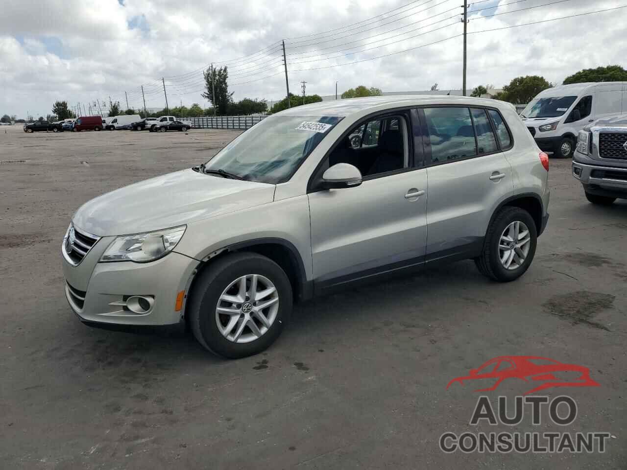 VOLKSWAGEN TIGUAN 2011 - WVGAV7AX1BW540091