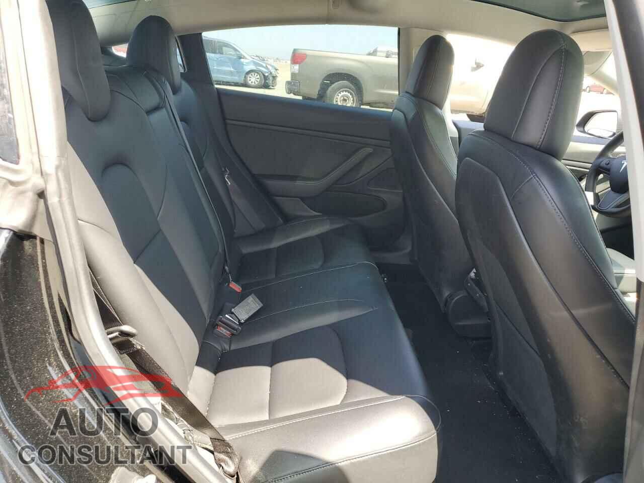TESLA MODEL 3 2019 - 5YJ3E1EBXKF367992