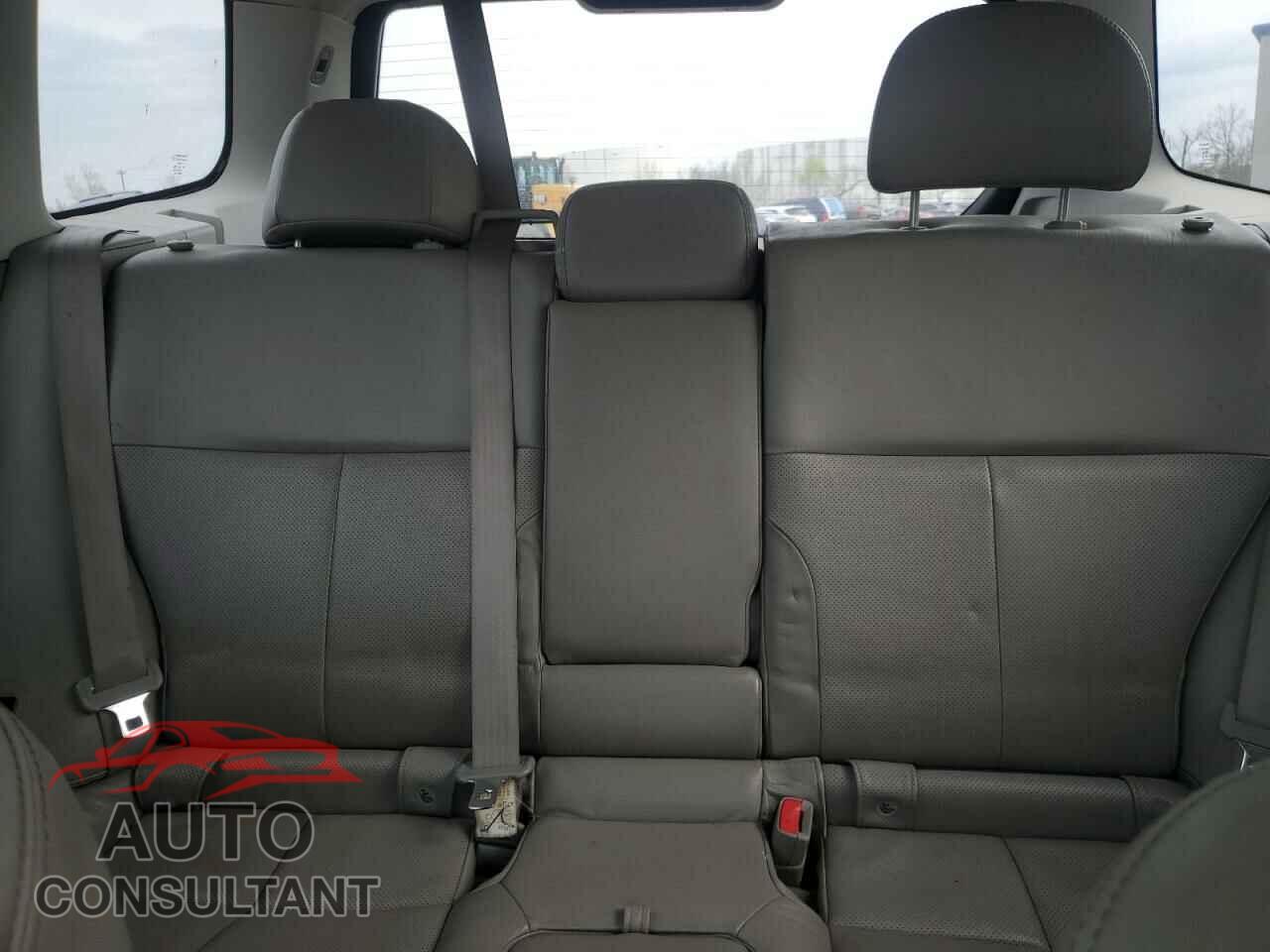 SUBARU FORESTER 2010 - JF2SH6DC0AH737101