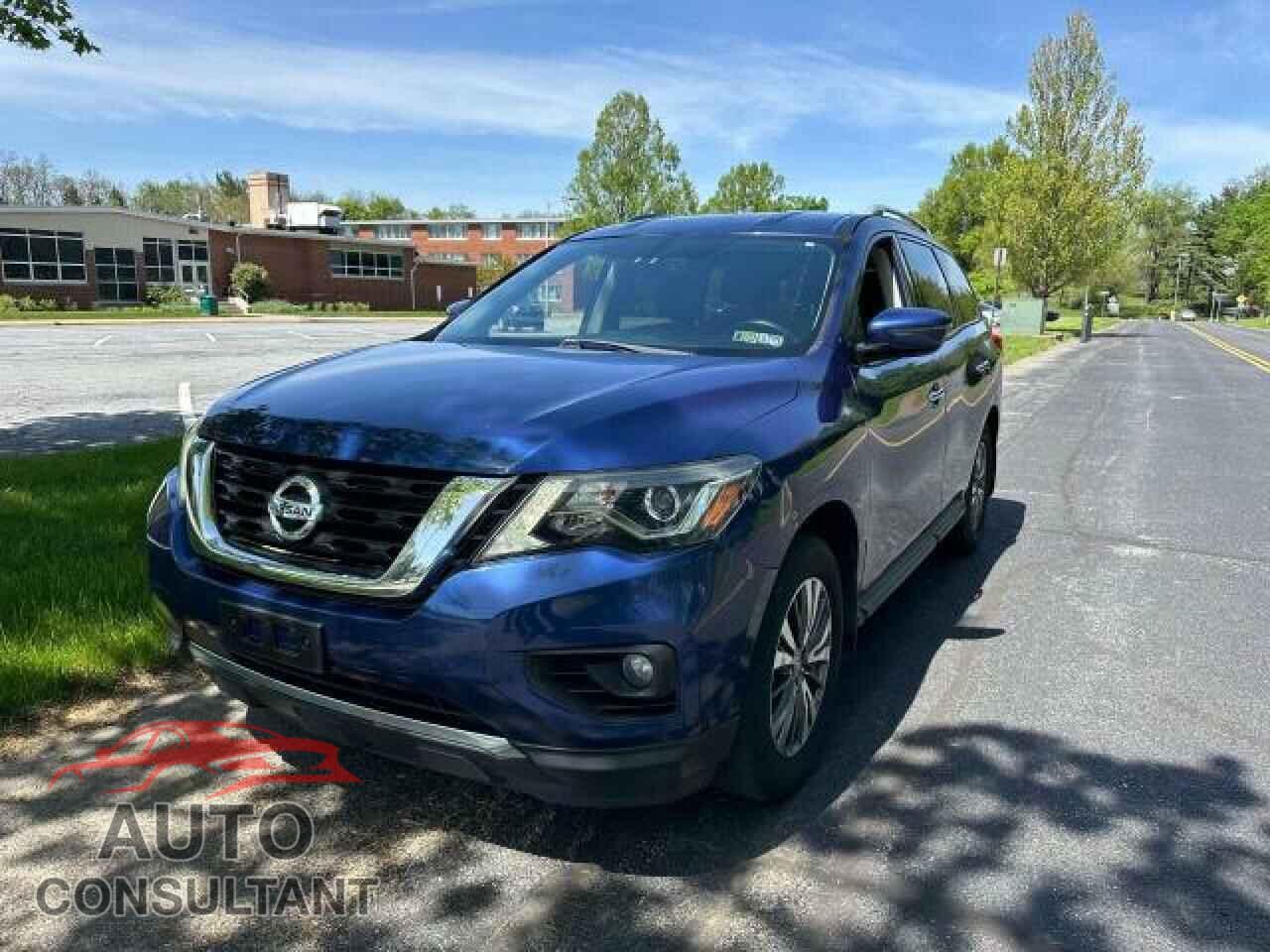 NISSAN PATHFINDER 2017 - 5N1DR2MM0HC640568