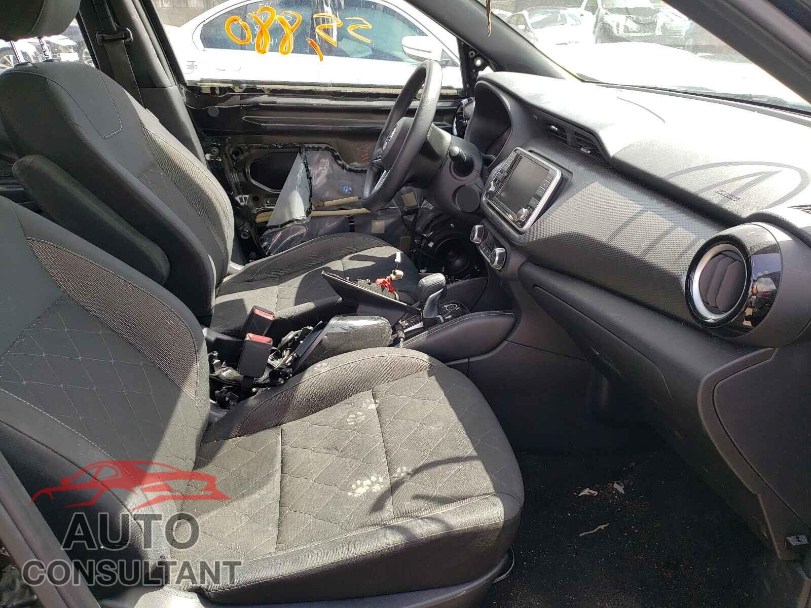 NISSAN KICKS 2019 - 3N1CP5CU3KL540553