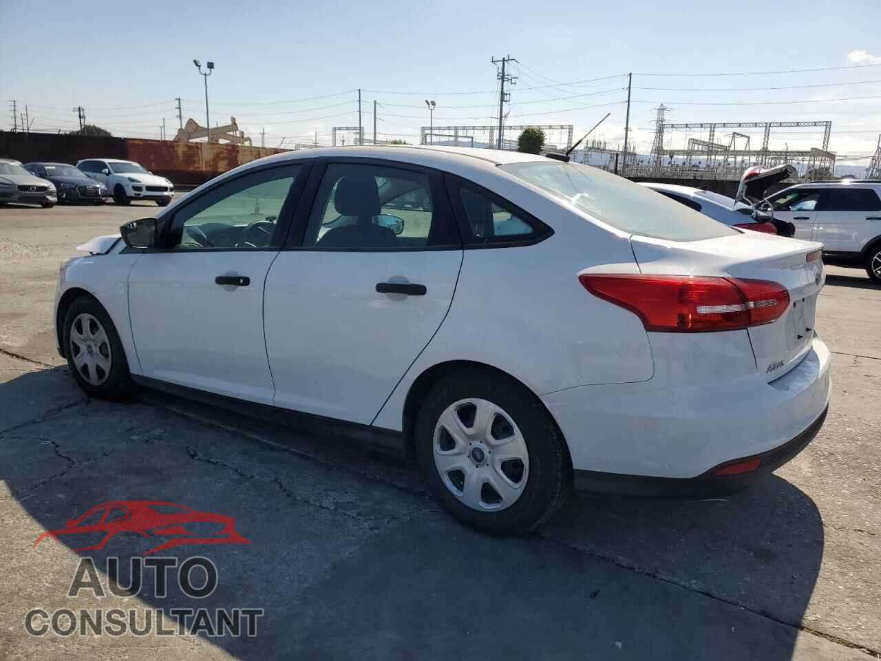 FORD FOCUS 2016 - 1FADP3E21GL339387