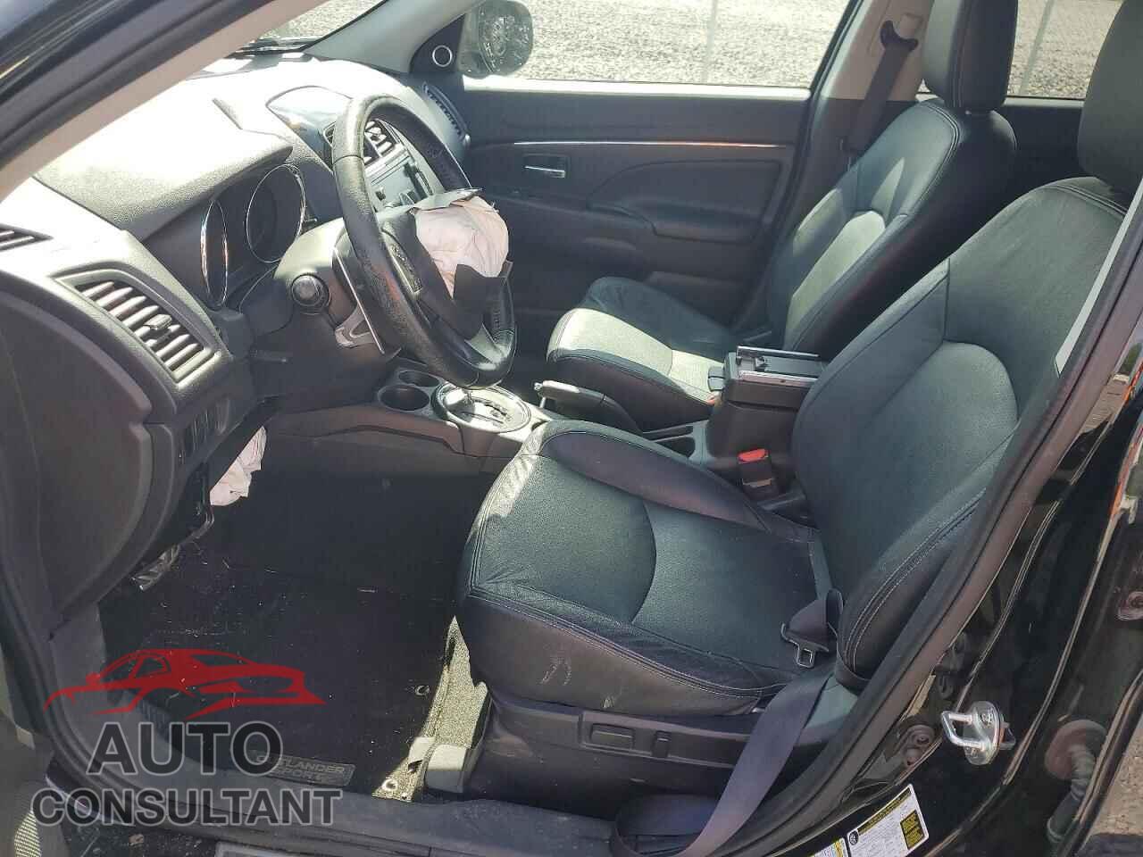 MITSUBISHI OUTLANDER 2015 - 4A4AR4AW6FE031889