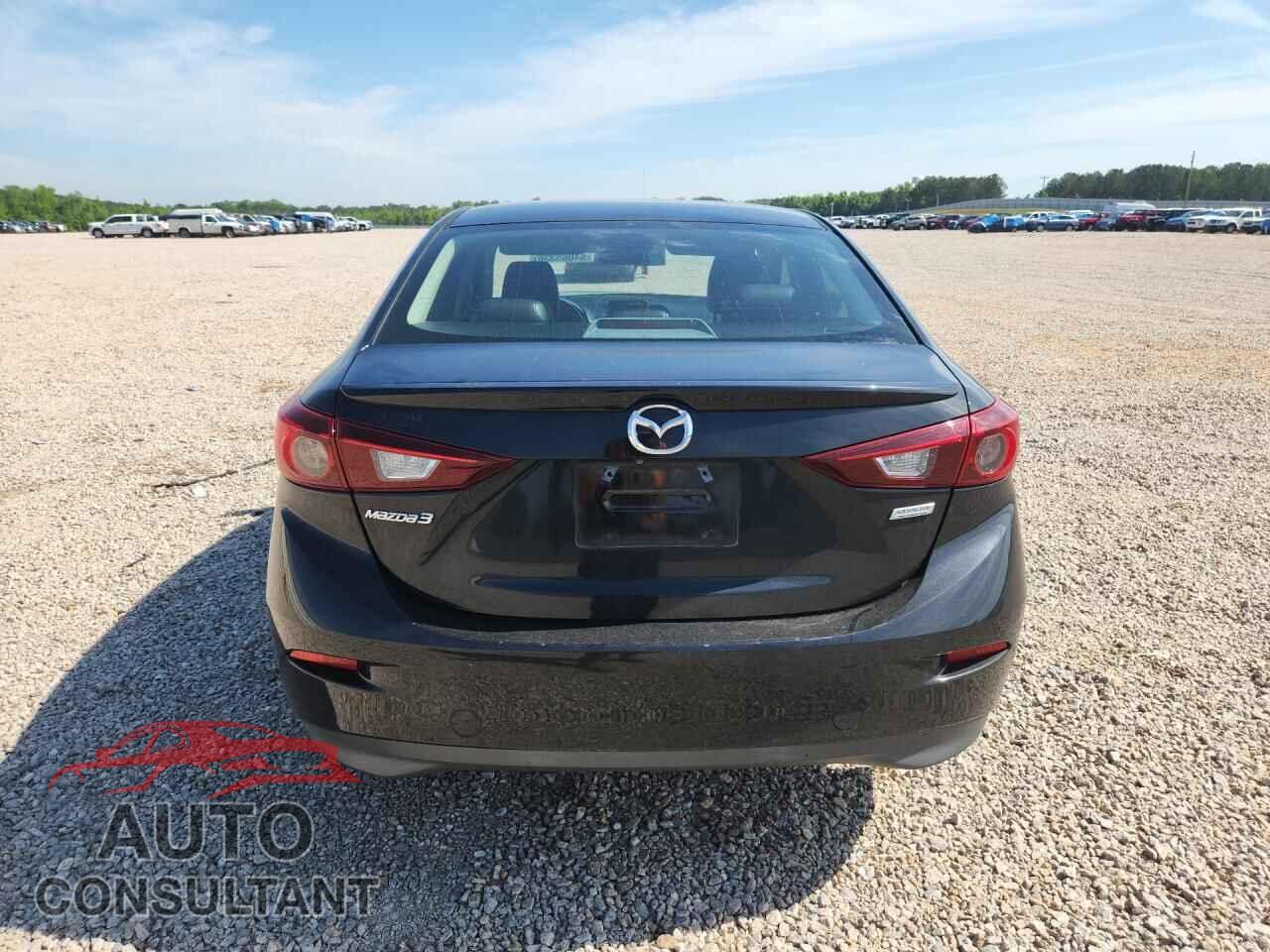 MAZDA 3 2018 - 3MZBN1V39JM166399