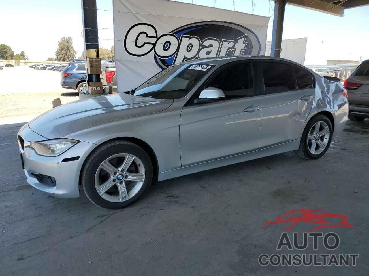 BMW 3 SERIES 2012 - WBA3C1C56CF431636