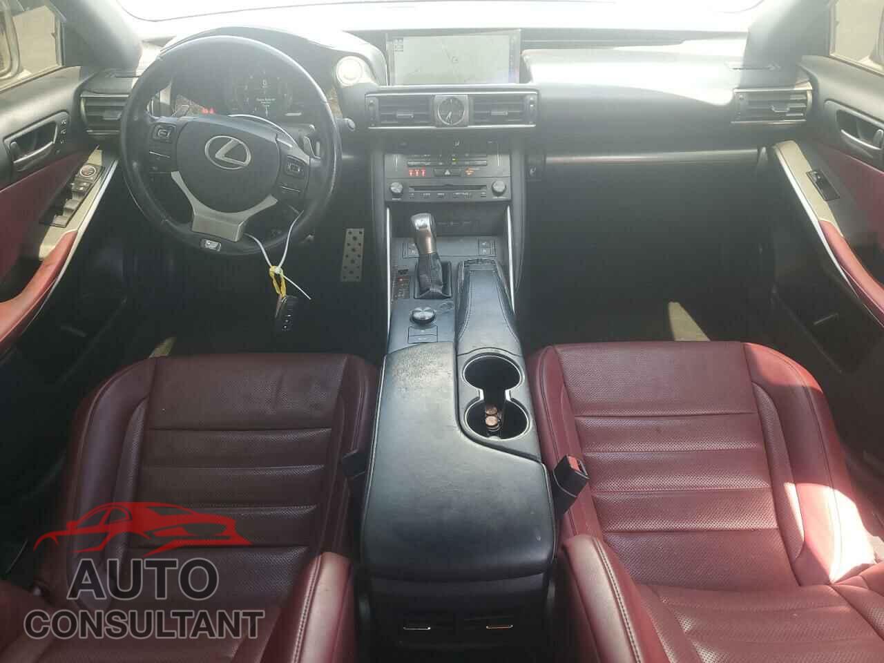 LEXUS IS 2018 - JTHBA1D27J5072923