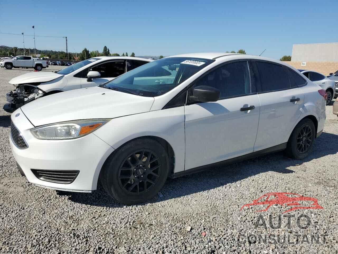 FORD FOCUS 2015 - 1FADP3E23FL315042
