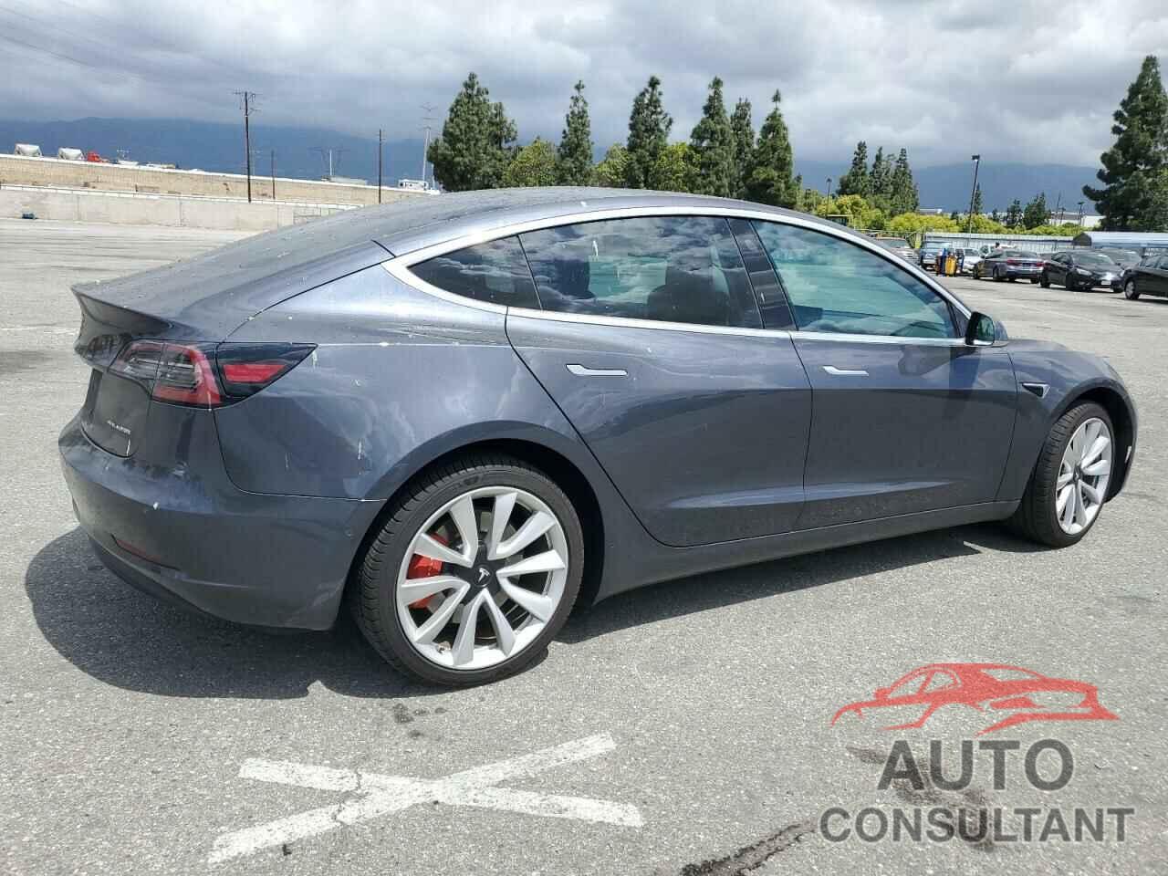TESLA MODEL 3 2018 - 5YJ3E1EB5JF132382