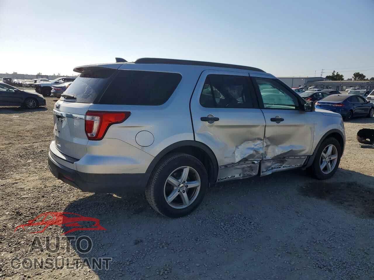 FORD EXPLORER 2018 - 1FM5K7B87JGB18160