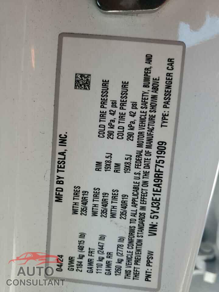 TESLA MODEL 3 2024 - 5YJ3E1EA9RF751909