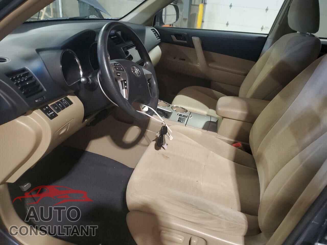 TOYOTA HIGHLANDER 2013 - 5TDBK3EH8DS197117