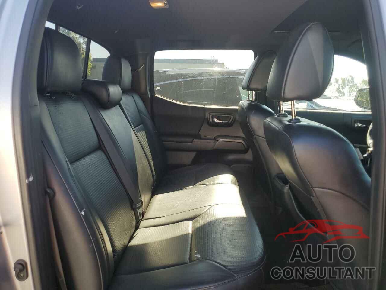 TOYOTA TACOMA 2019 - 3TMAZ5CN9KM082809