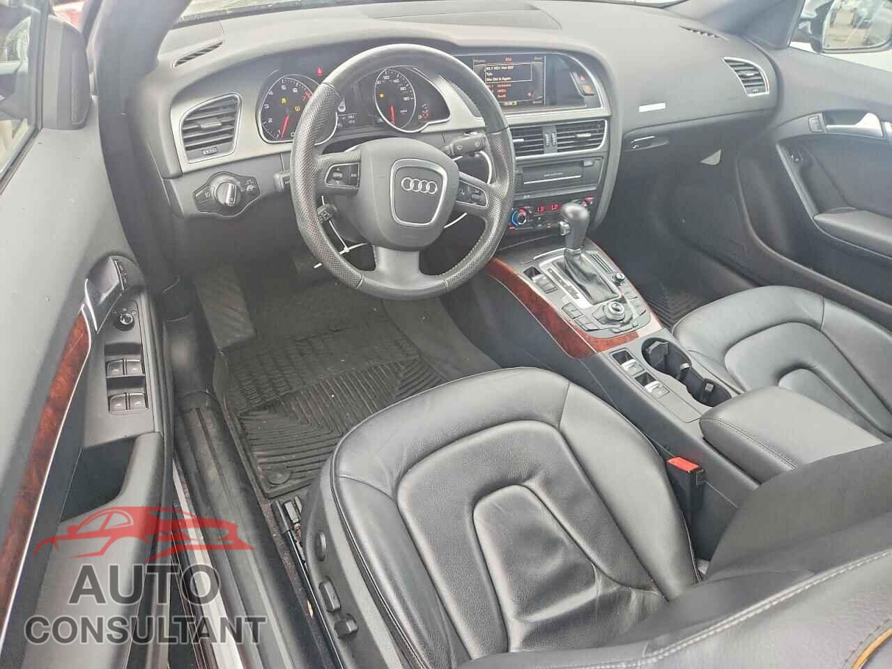 AUDI A5 2011 - WAULFAFHXBN015056