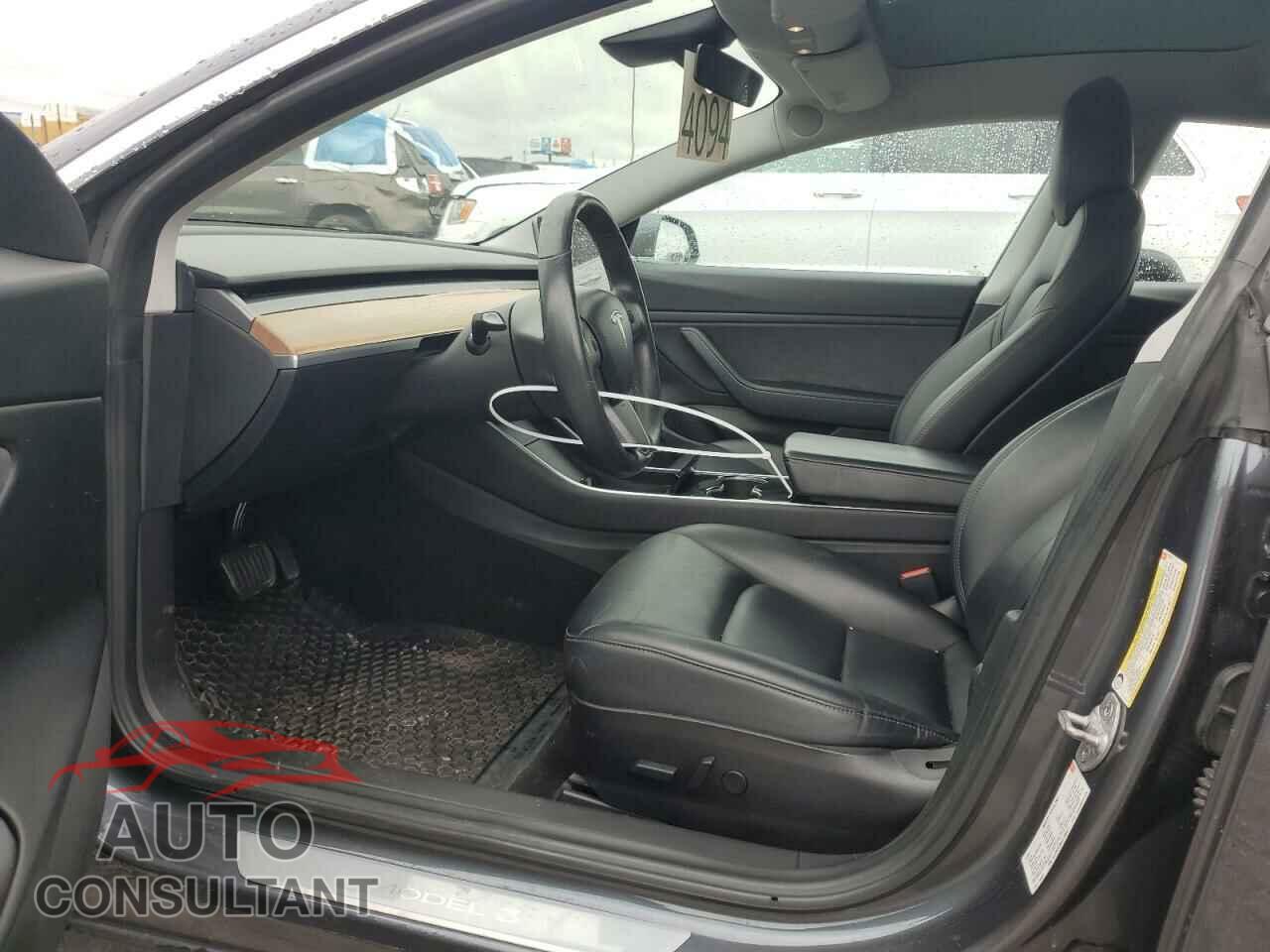 TESLA MODEL 3 2018 - 5YJ3E1EB6JF128471