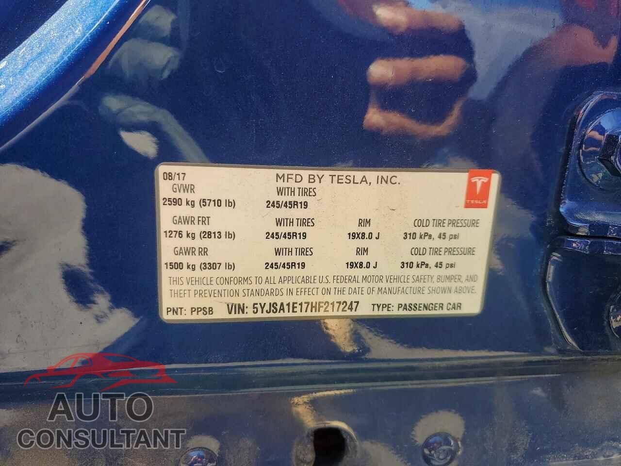 TESLA MODEL S 2017 - 5YJSA1E17HF217247