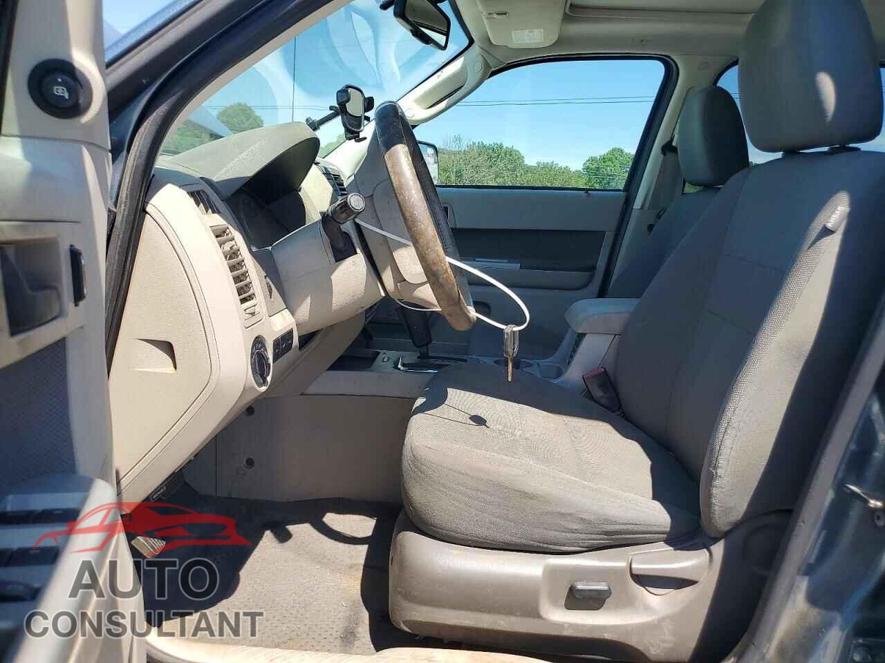 FORD ESCAPE 2010 - 1FMCU0D73AKA64026