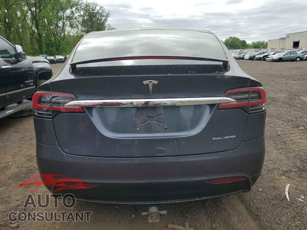 TESLA MODEL X 2020 - 5YJXCBE25LF242574