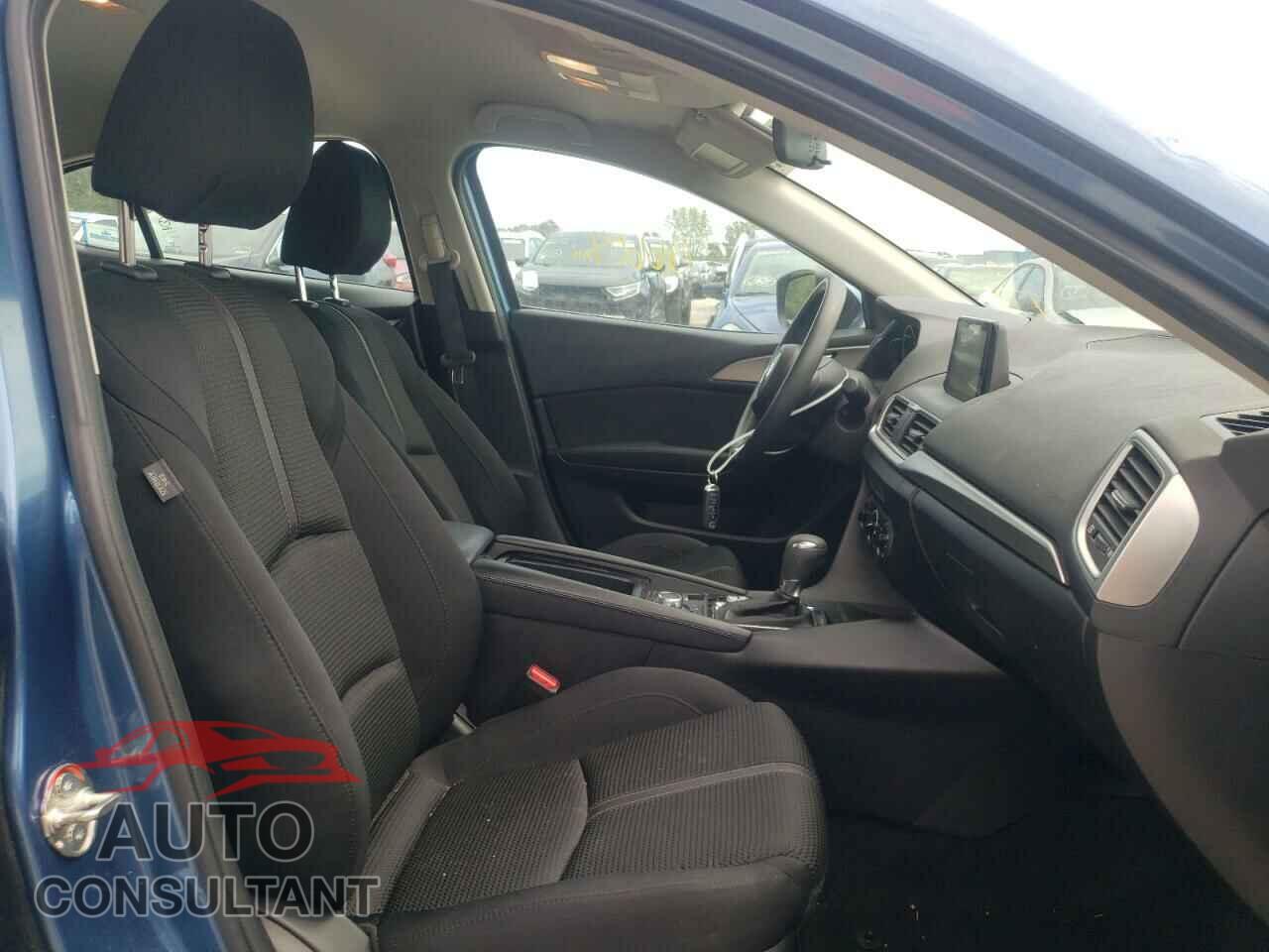 MAZDA 3 2017 - 3MZBN1U74HM138671