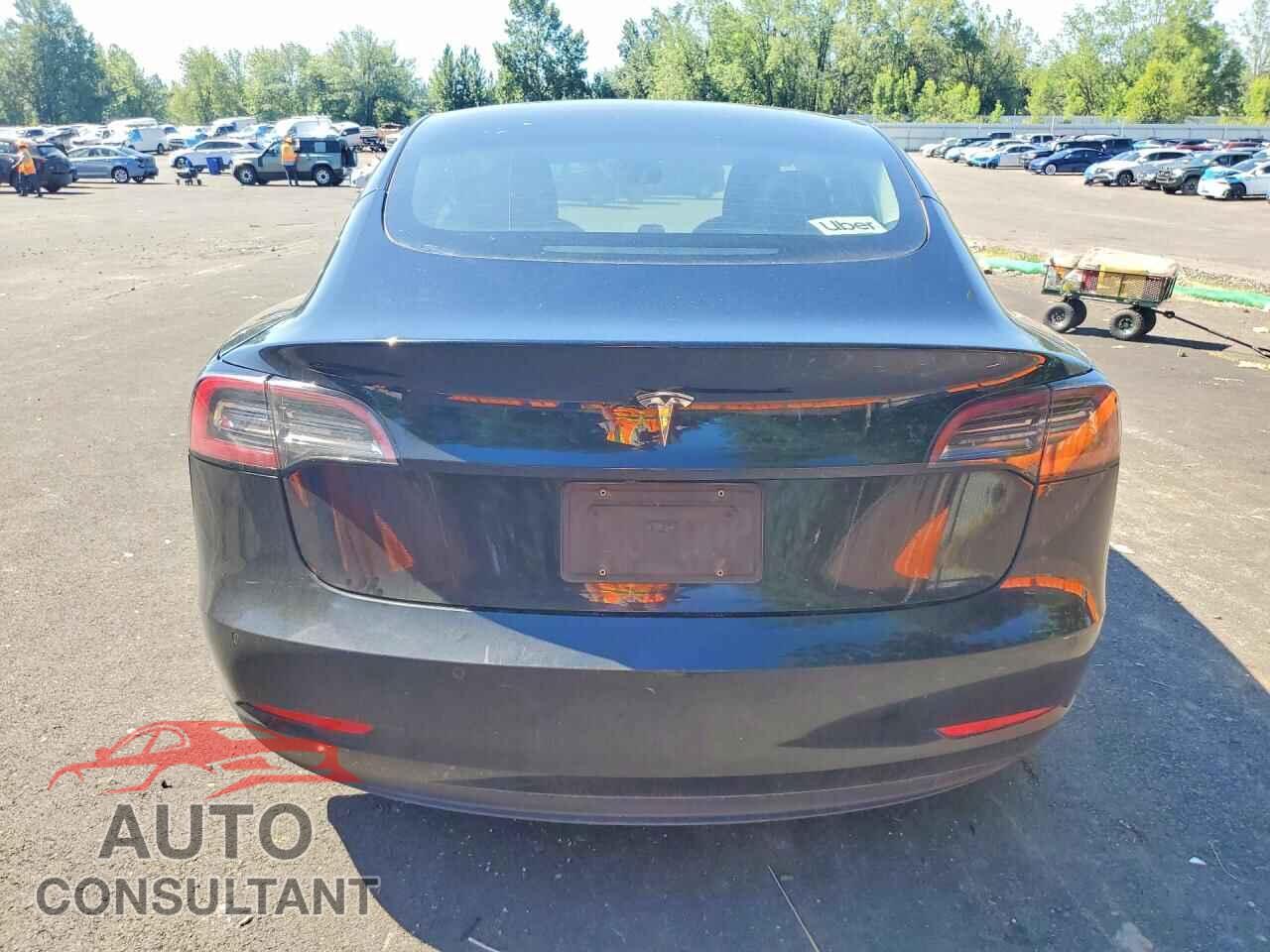 TESLA MODEL 3 2022 - 5YJ3E1EA4NF371726