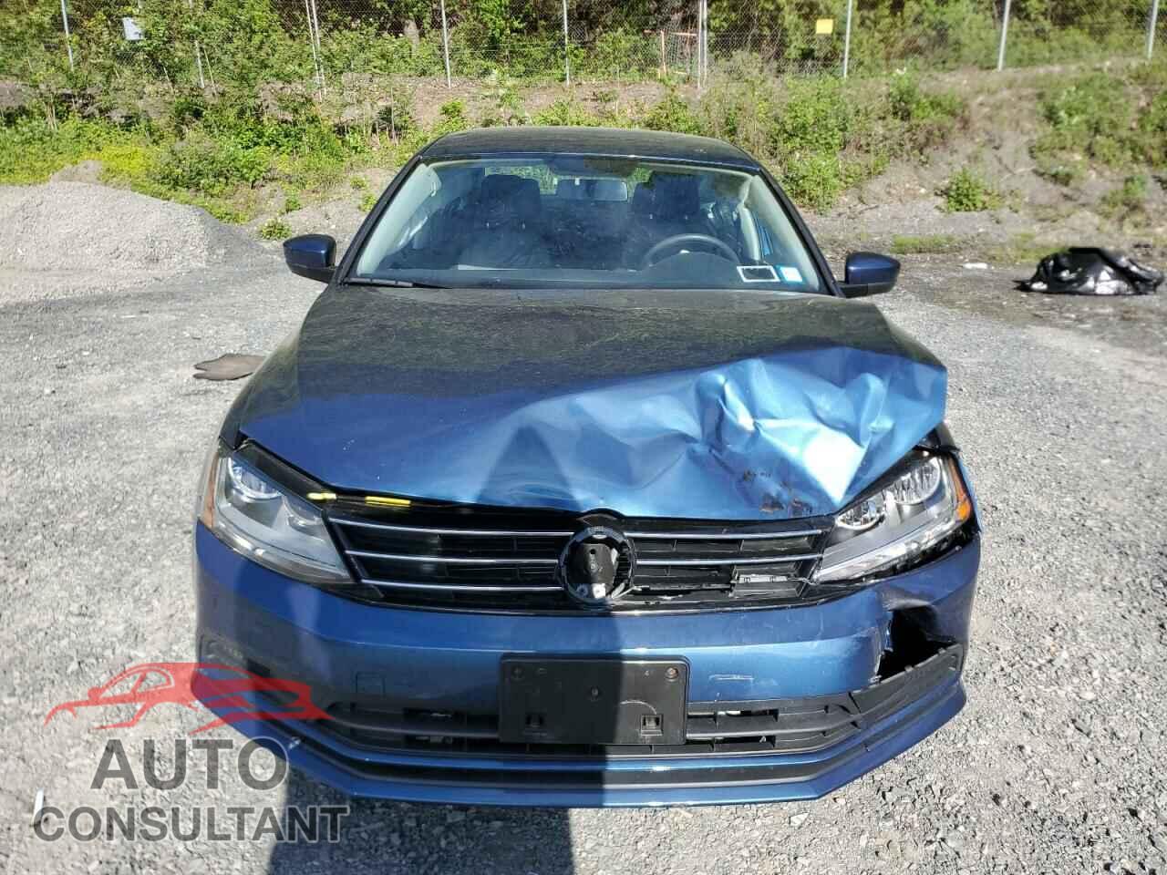 VOLKSWAGEN JETTA 2017 - 3VW2B7AJ1HM329105