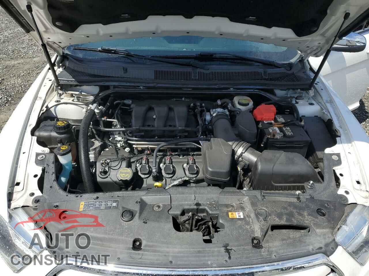 FORD TAURUS 2015 - 1FAHP2F8XFG203426