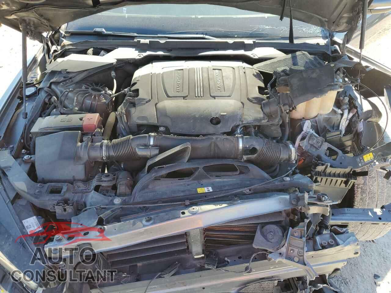 JAGUAR XE 2017 - SAJAD4BV2HA972702