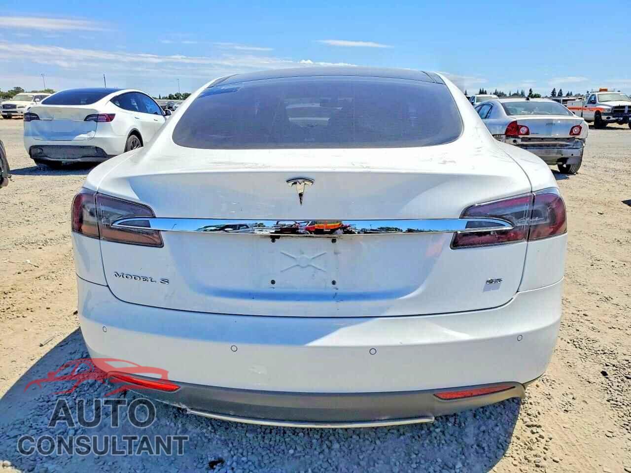TESLA MODEL S 2013 - 5YJSA1CN7DFP24732