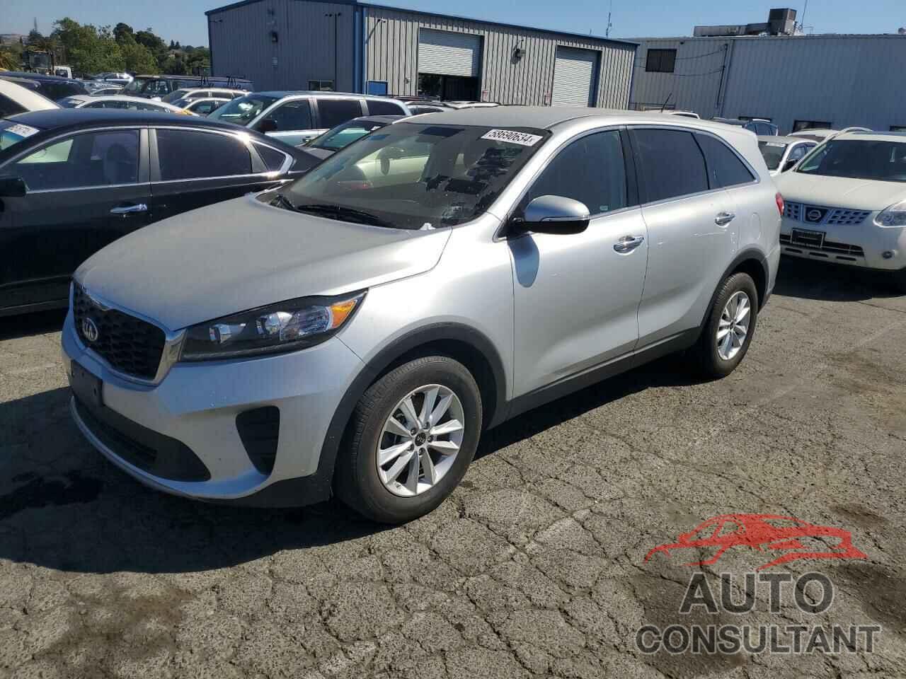 KIA SORENTO 2019 - 5XYPG4A5XKG564103