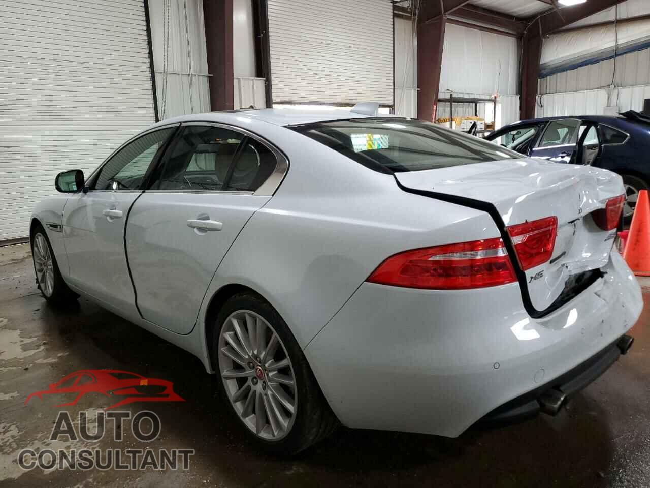 JAGUAR XE 2018 - SAJAN4EV0JCP17663