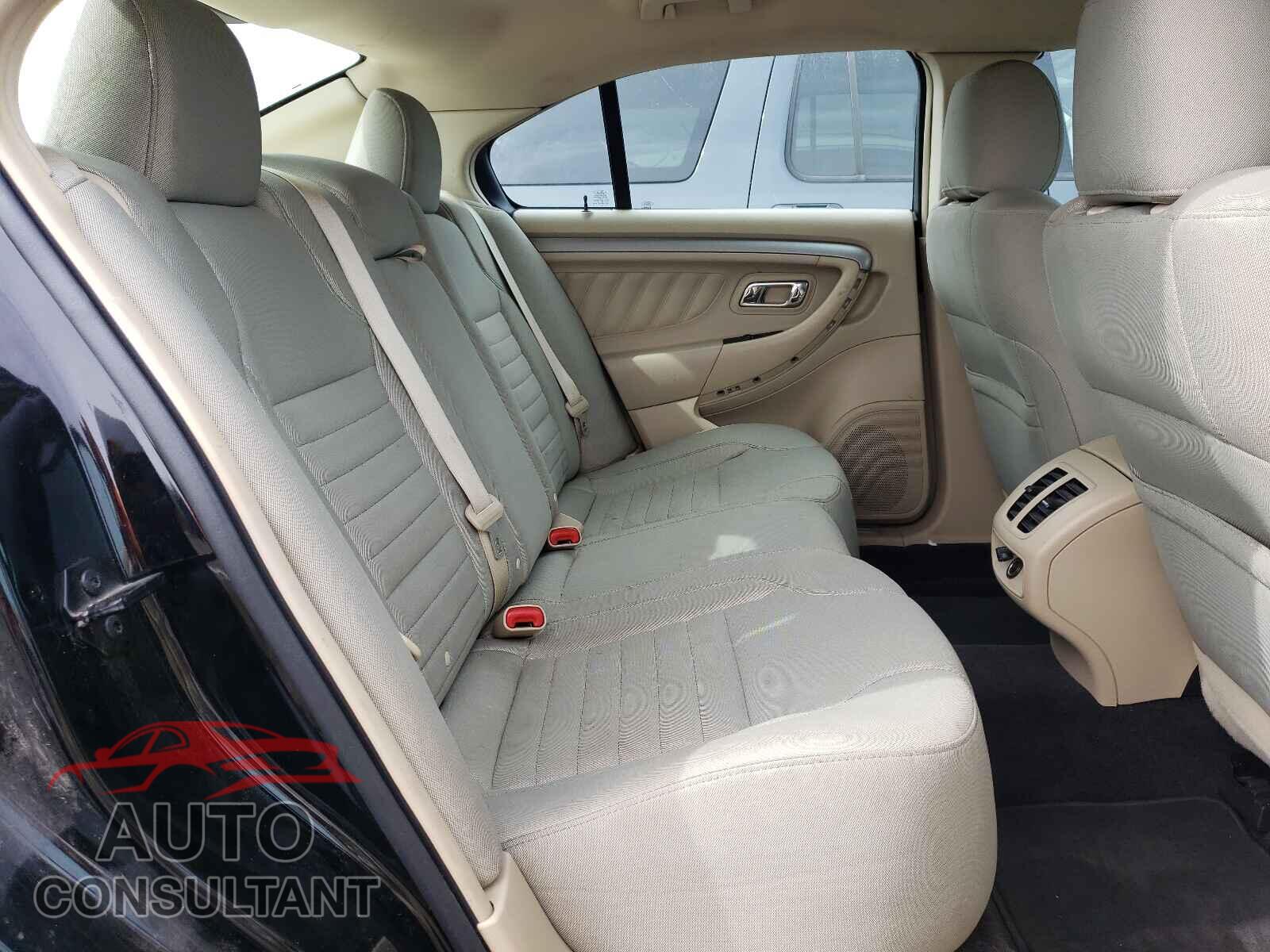 FORD TAURUS 2017 - 1FAHP2D86HG142873