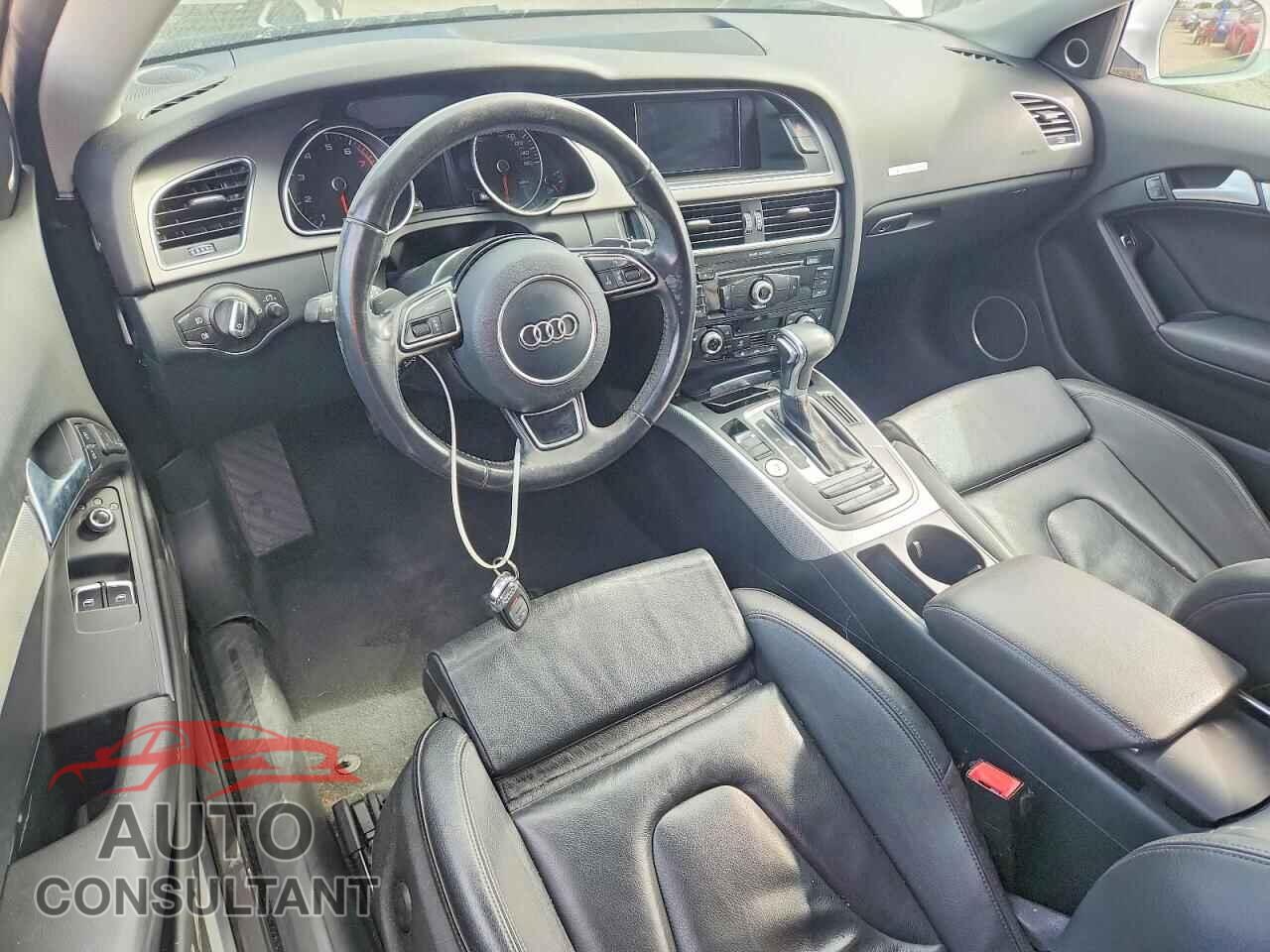 AUDI A5 2014 - WAULFAFR1EA000868