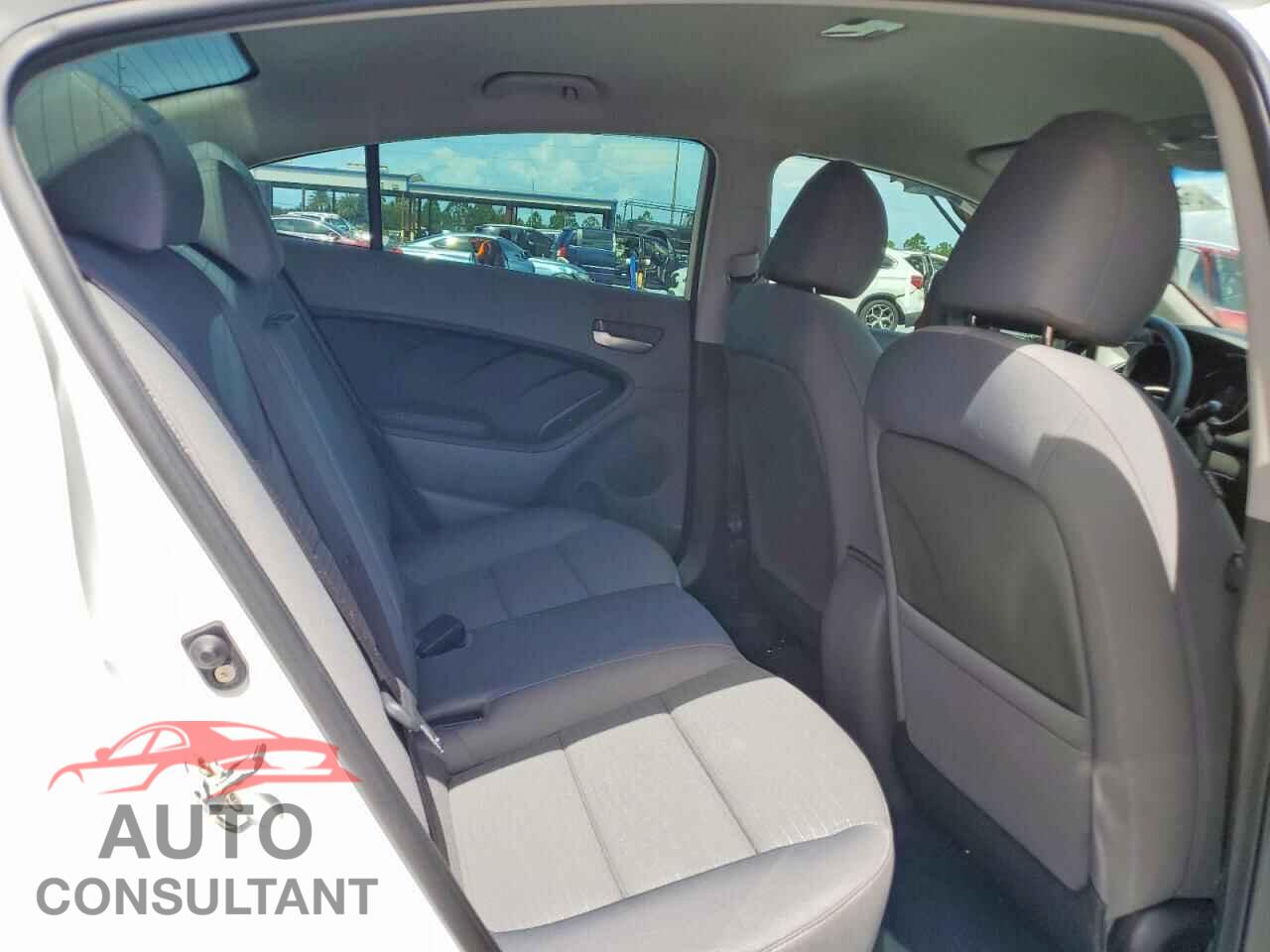 KIA FORTE 2018 - 3KPFL4A7XJE242579