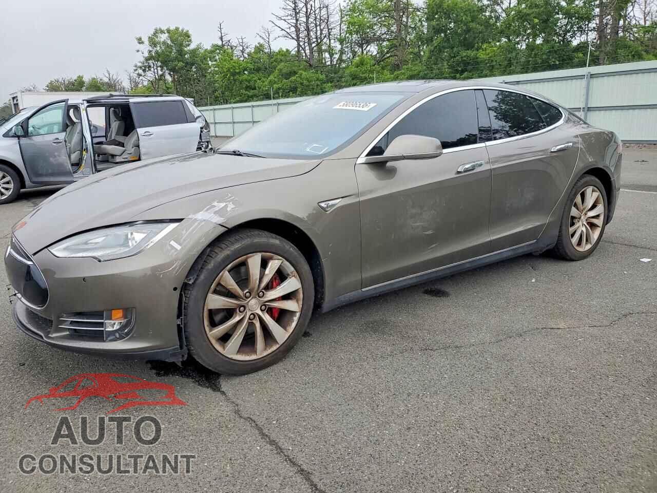 TESLA MODEL S 2015 - 5YJSA1H47FF097176