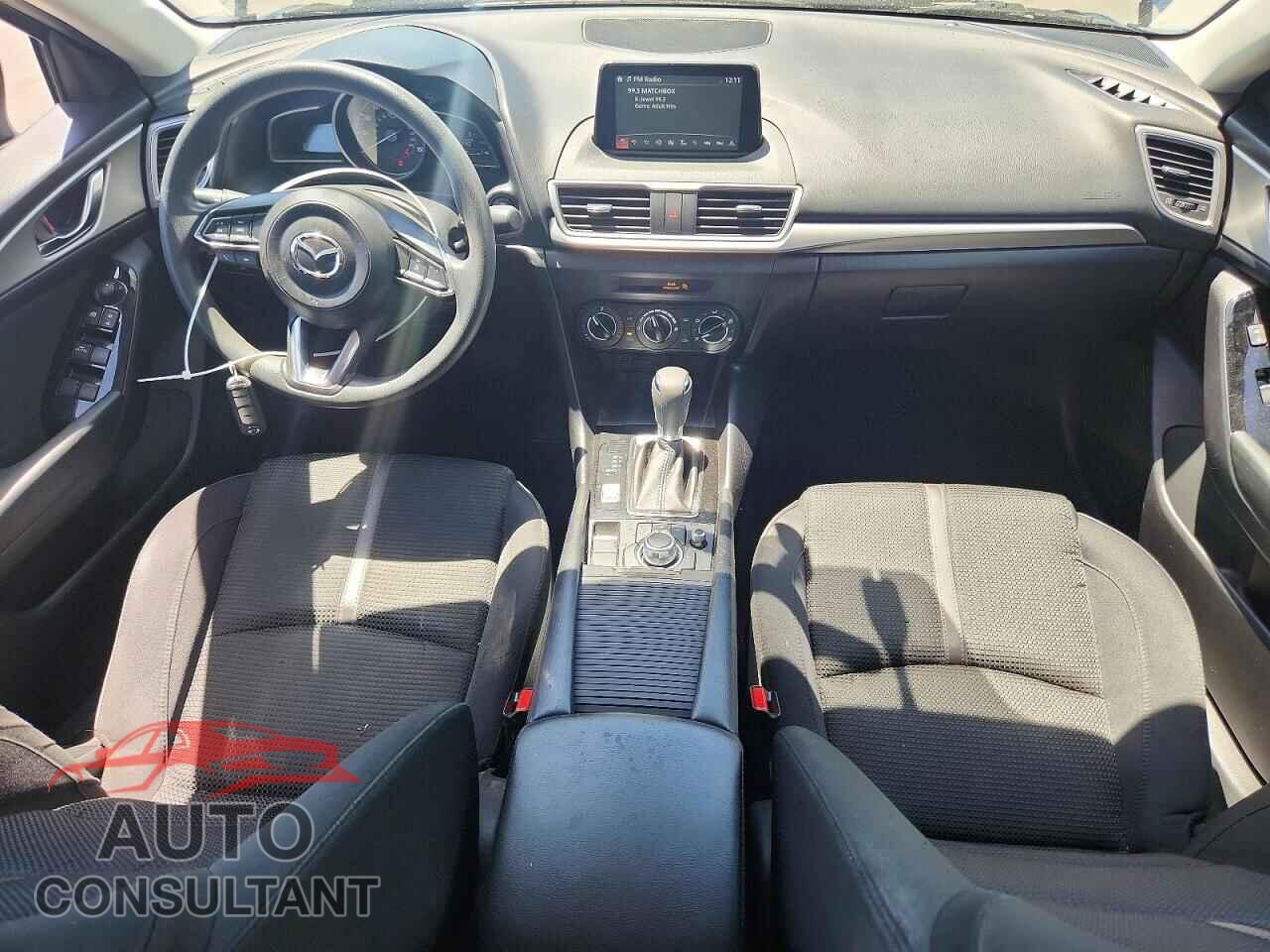 MAZDA 3 2017 - 3MZBN1U79HM155336
