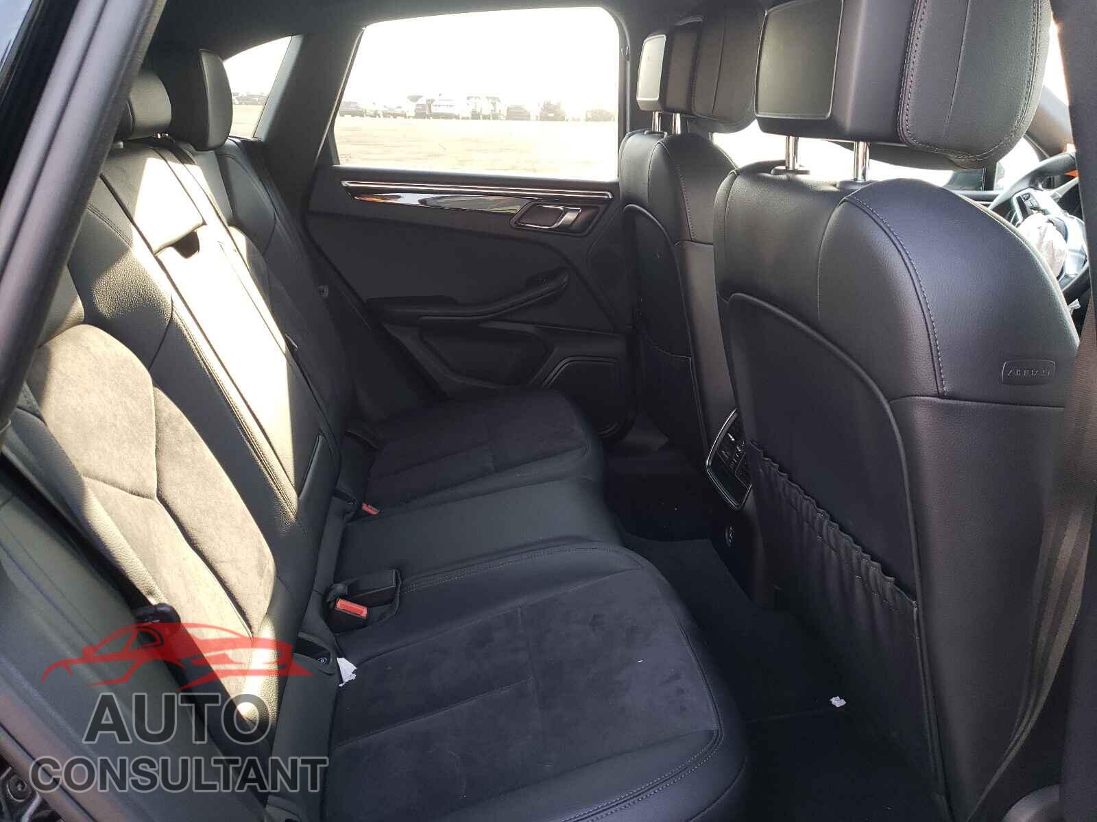 PORSCHE MACAN 2018 - WP1AA2A53JLB16024