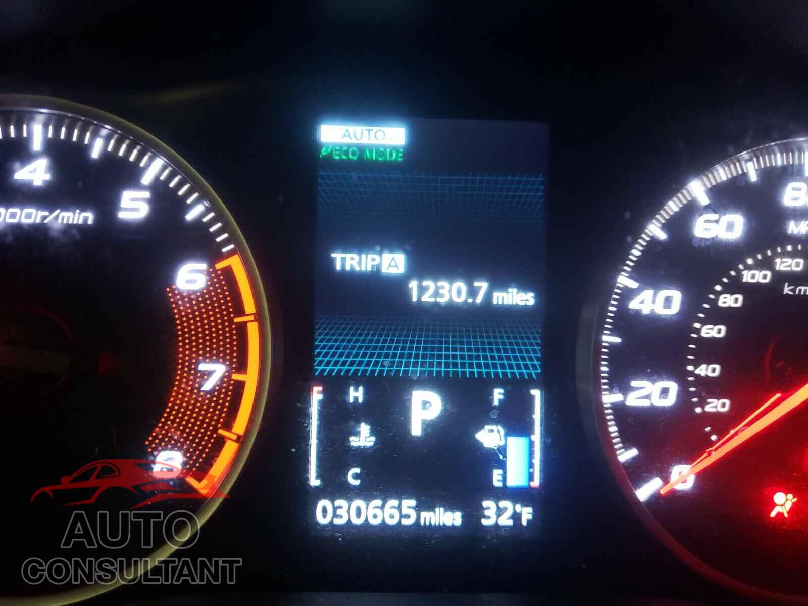 MITSUBISHI ECLIPSE 2019 - JA4AT3AA8KZ032868