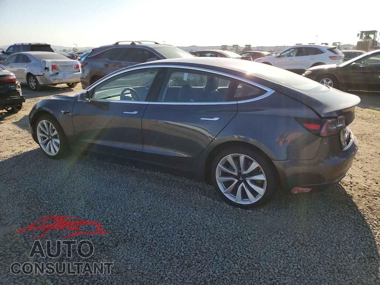 TESLA MODEL 3 2018 - 5YJ3E1EA4JF012077