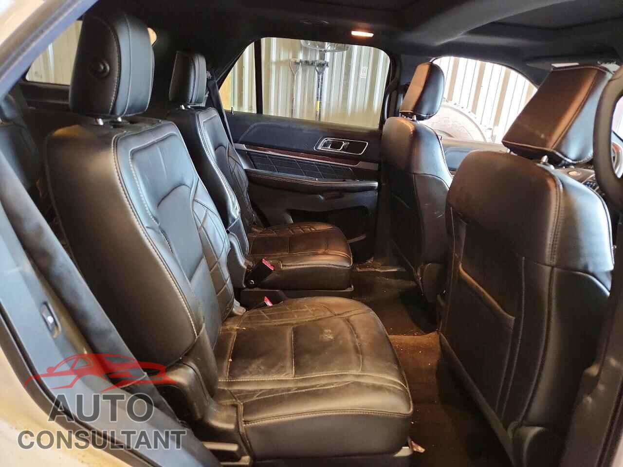 FORD EXPLORER 2018 - 1FM5K8HT5JGA52953