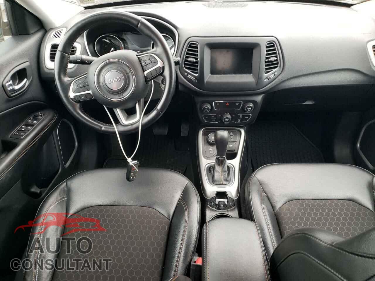 JEEP COMPASS 2020 - 3C4NJDBB2LT196930