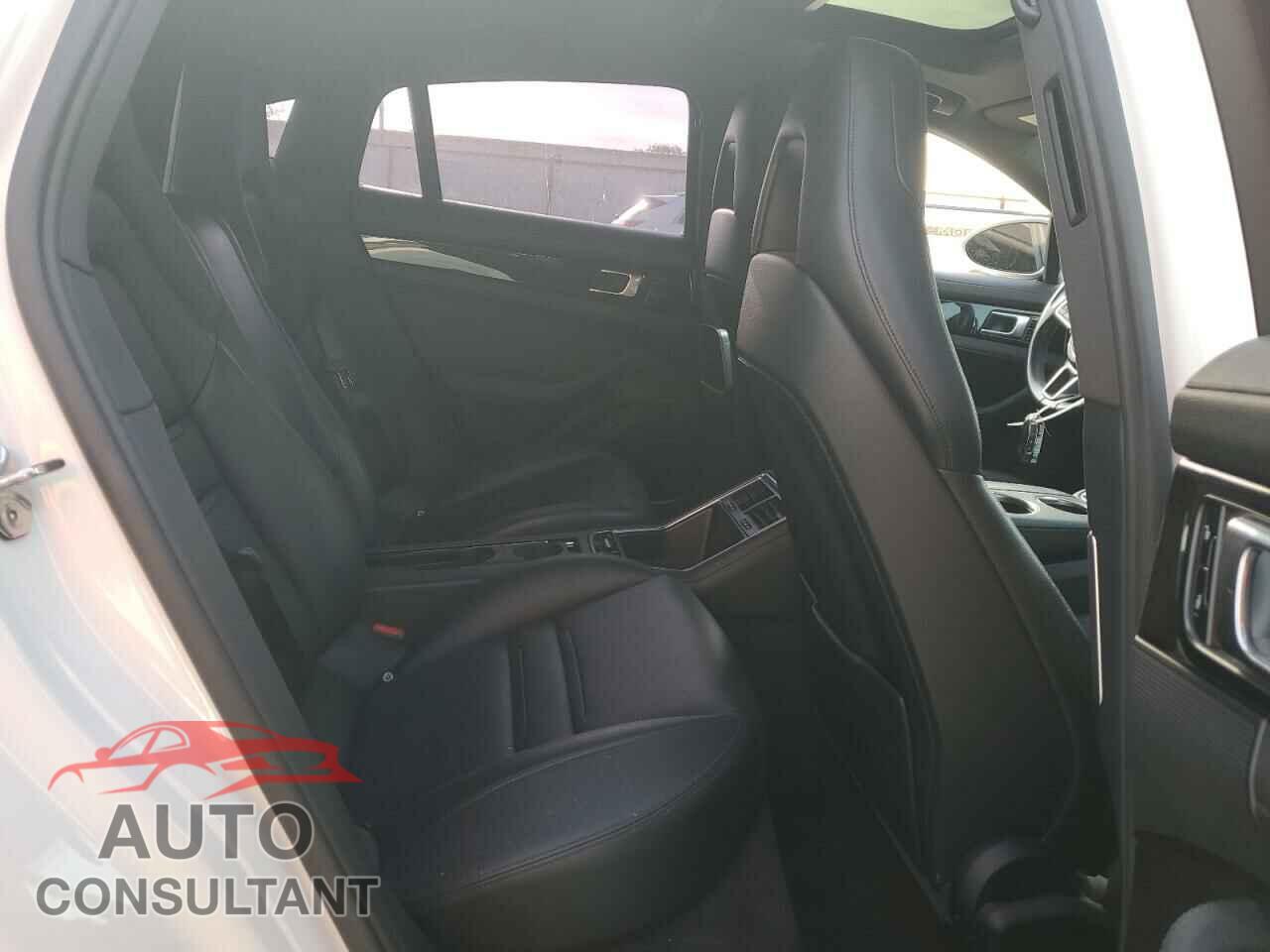 PORSCHE PANAMERA 2017 - WP0AA2A78HL101175