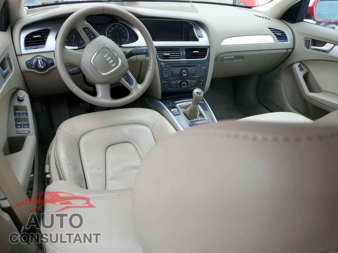 AUDI A4 2011 - WAUDFAFL2BA110257