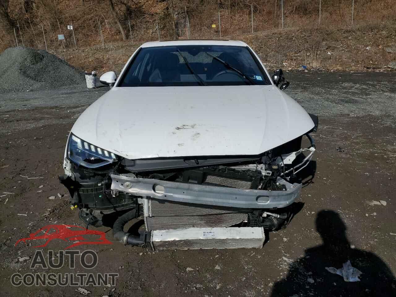 AUDI A4 2024 - WAUDAAF44RN004564