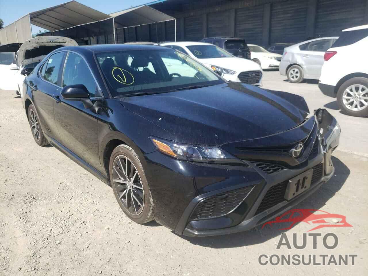 TOYOTA CAMRY 2021 - 4T1G11AK5MU420543