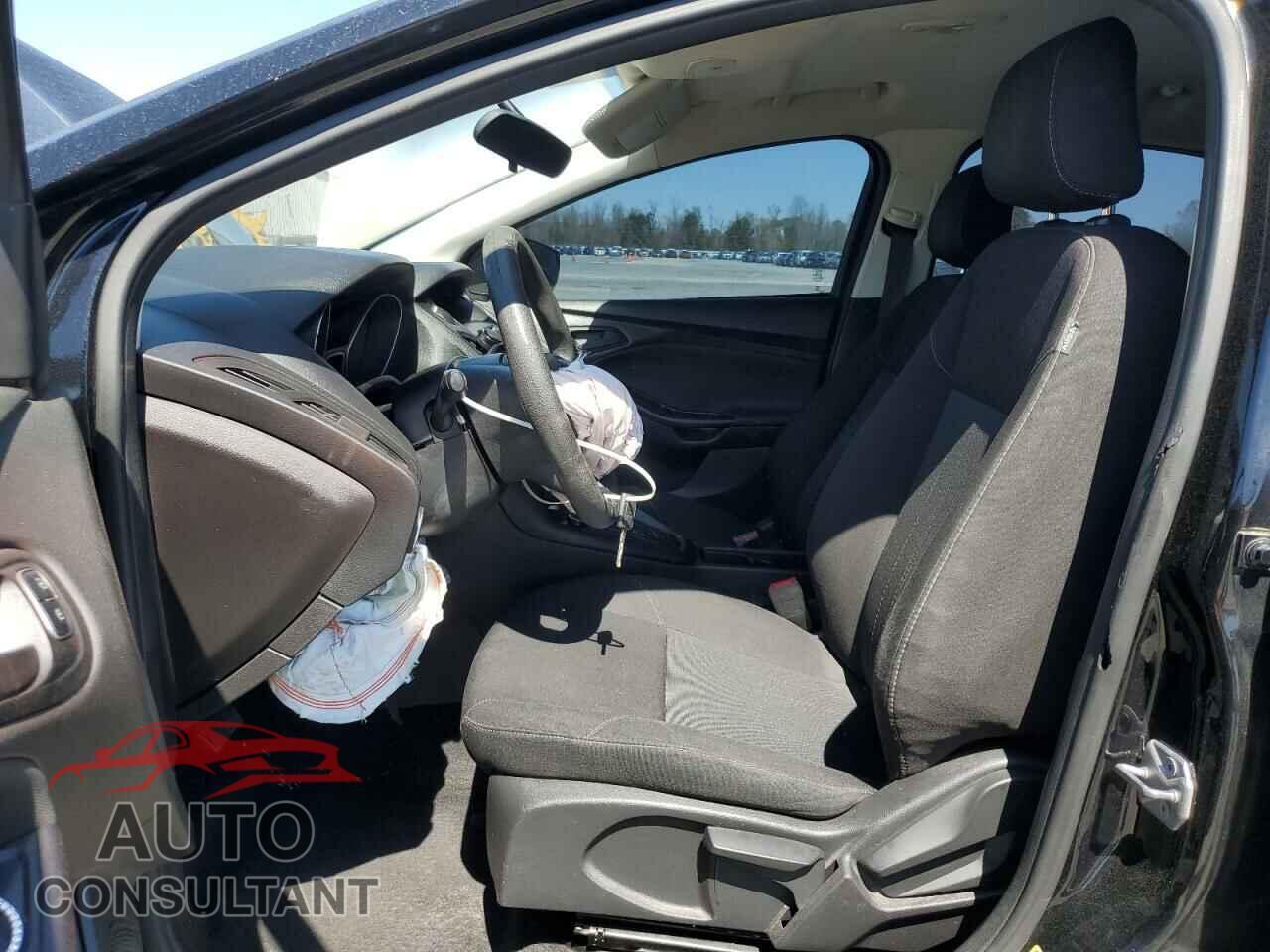 FORD FOCUS 2016 - 1FADP3E2XGL348816